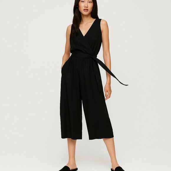 Aritzia Babaton Womens XS Wide Leg Cropped Black Jumpsuit Cocktail Formal Capri - Picture 1 of 5